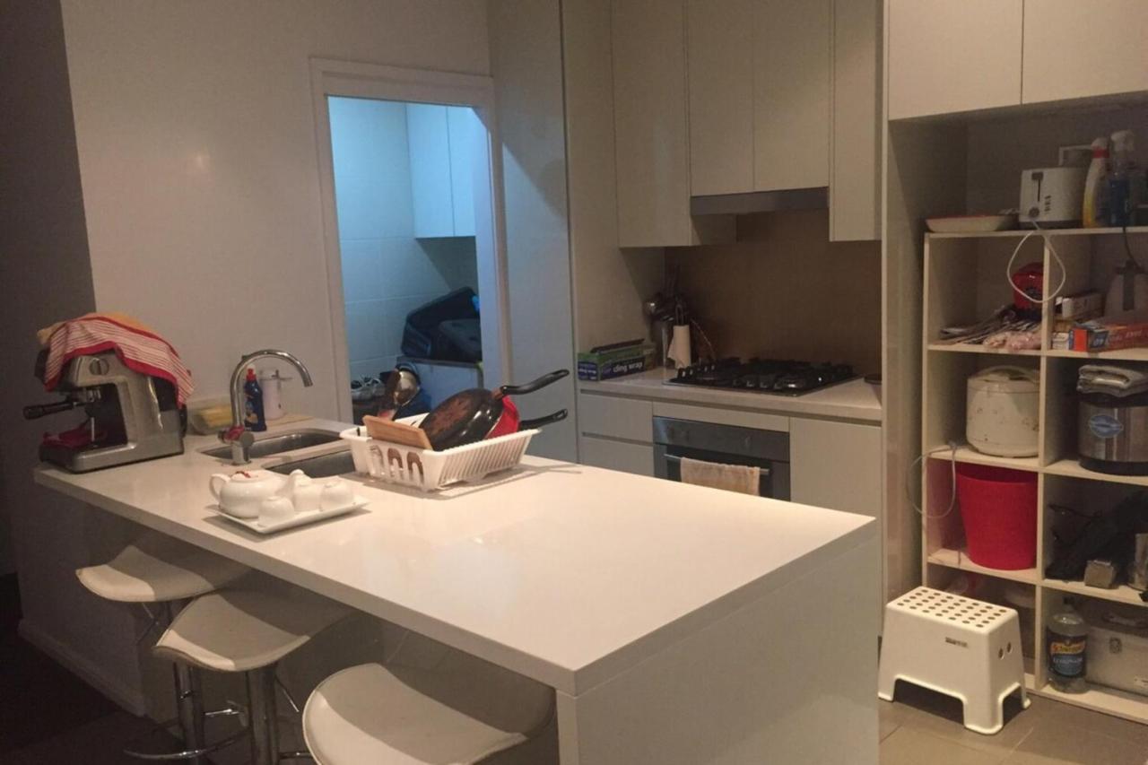 Sun-Drenched 3 Bedroom Apartment In Turrella Mascot ภายนอก รูปภาพ